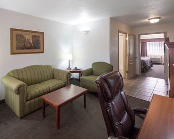 Hotel Quality Inn & Suites