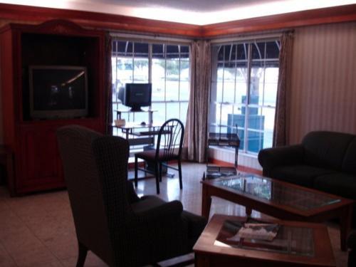 Hotel Stratford House Inn And Suites