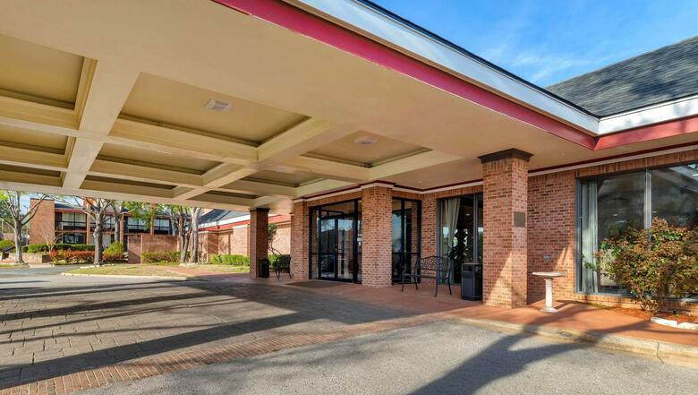 Magnuson Grand Hotel And Conference Center Tyler