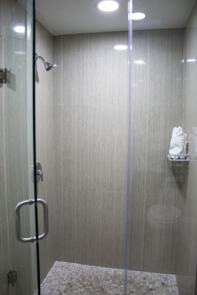 Hotel Hawthorn Suites By Wyndham Mcallen