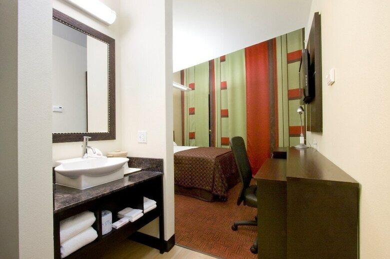 Hotel Red Roof Inn & Suites Beaumont