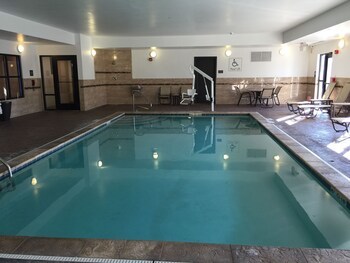 Hotel Comfort Suites