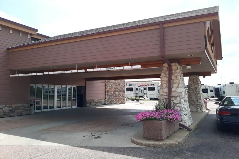Hotel Dakotah Lodge
