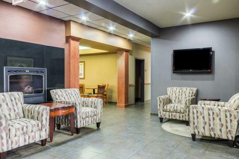 Hotel Comfort Inn And Suites