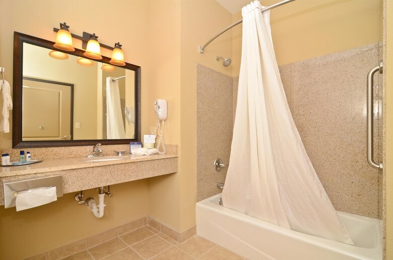 Hotel Best Western Plus Emory At Lake Fork Inn & Suites