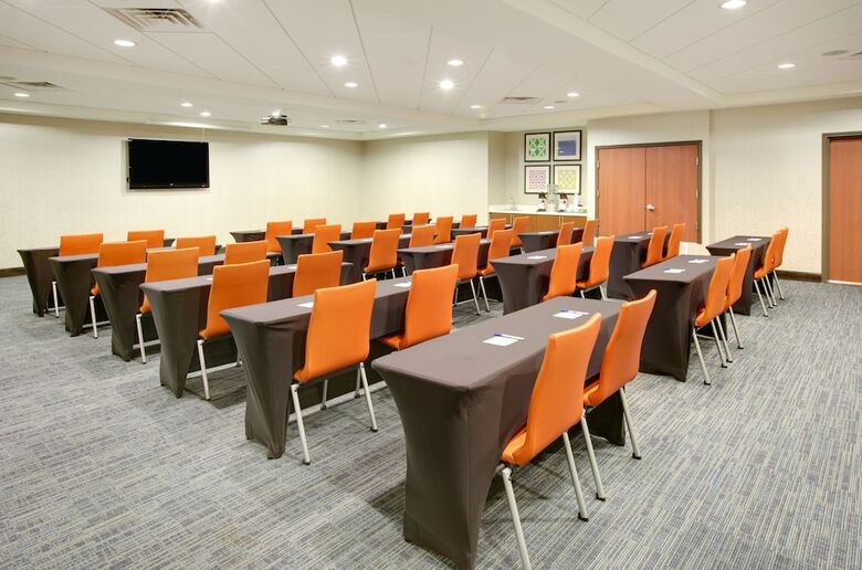 Hotel Holiday Inn Express & Suites Denton Unt- Twu