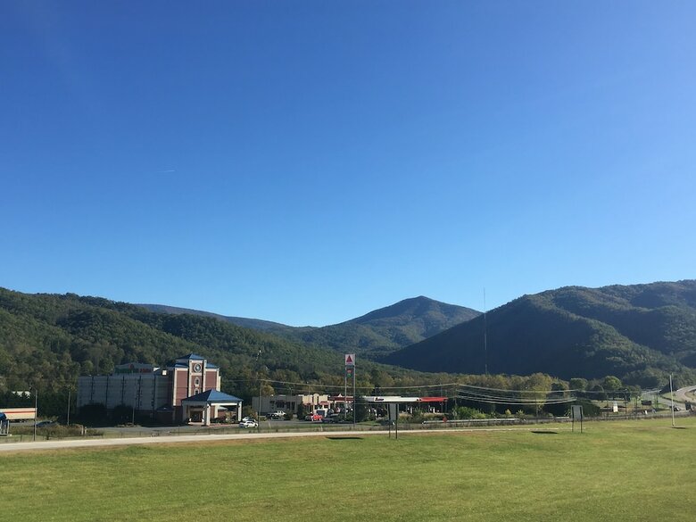 Hotel Mountain Inn & Suites