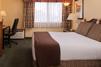 Red Lion Hotel Columbia Center Kennewick