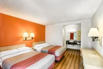 Motel 6 Everett South