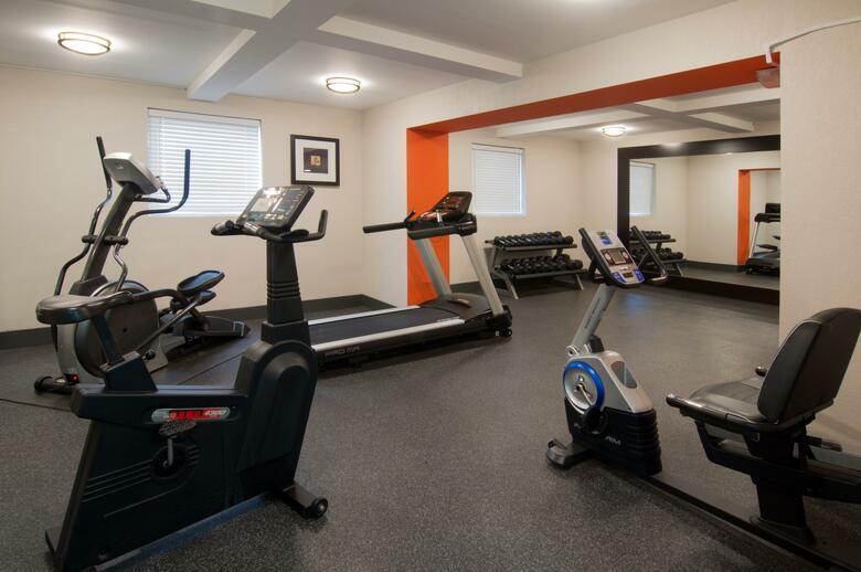 Holiday Inn Express Hotel & Suites Spence Lane