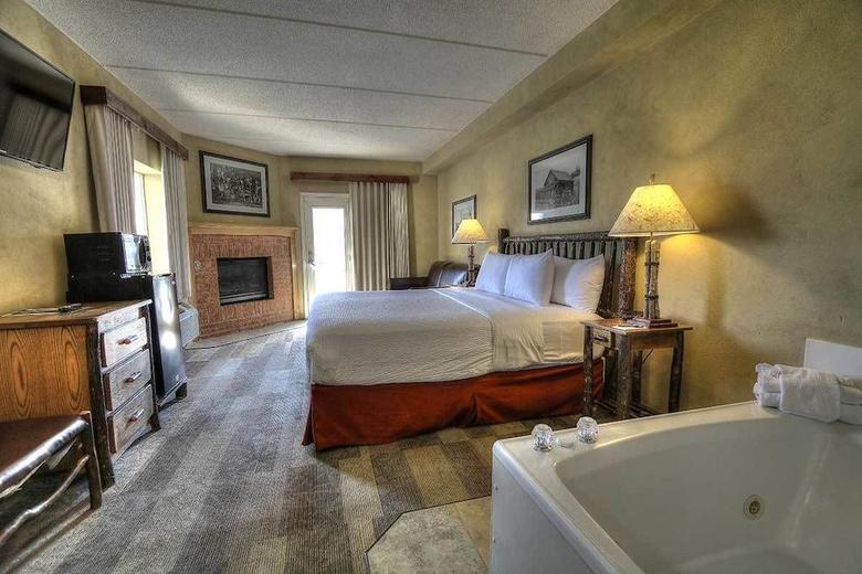 Hotel Oak Tree Lodge
