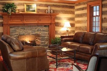 Bed & Breakfast Hillbrook Inn
