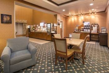Holiday Inn Express Hotel & Suites Culpeper