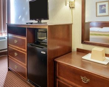 Hotel Econo Lodge North