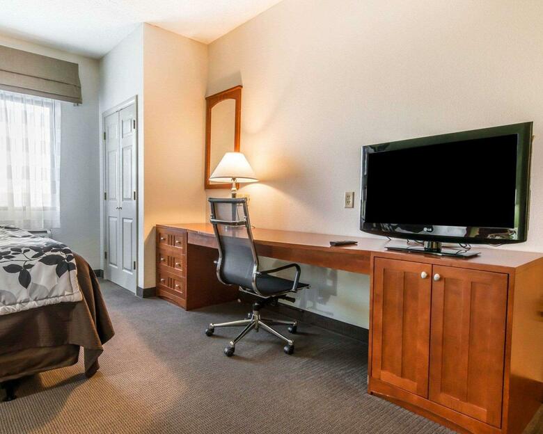Hotel Sleep Inn & Suites