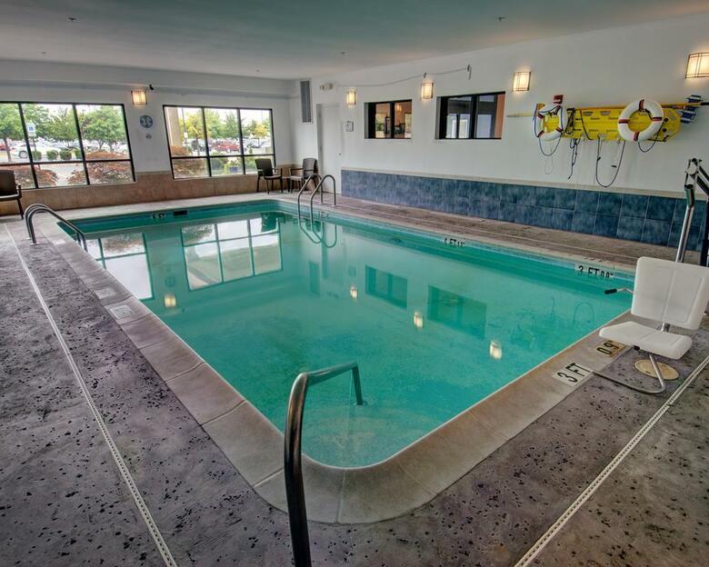 Hotel Sleep Inn & Suites