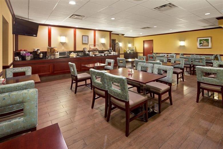 Best Western Plus Lockport Hotel