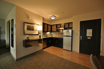 Aparthotel Staybridge Suites Liverpool Syra