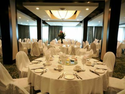 Century Plaza Hotel & Spa