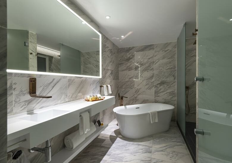 Hotel 45 By Director