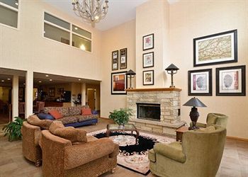 Hotel Comfort Inn & Suites