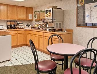 Hotel Super 8 Tomah Wisconsin
