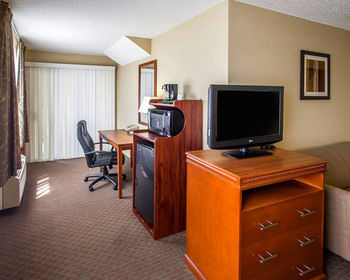 Hotel Quality Inn & Suites