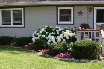 Rainbow Ridge Farms Bed And Breakfast