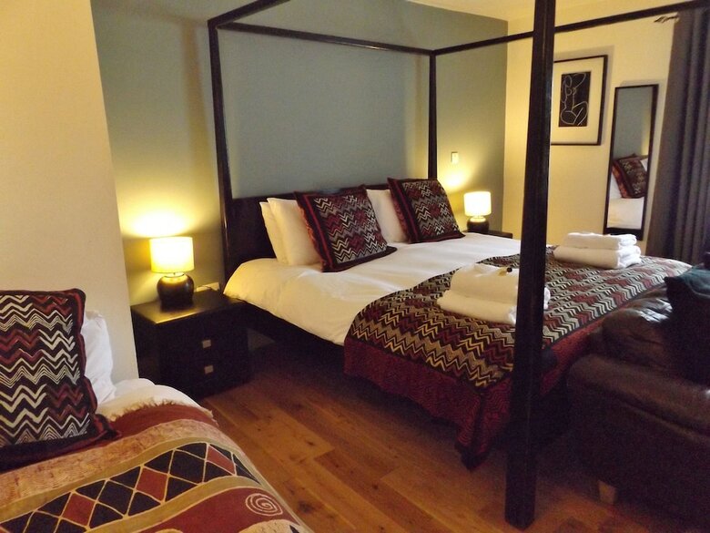 Hostal The Red Lion