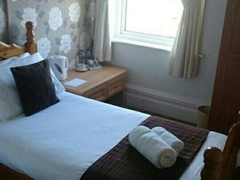 Hostal The Waterford Arms