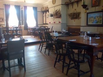 Hostal The Waterford Arms