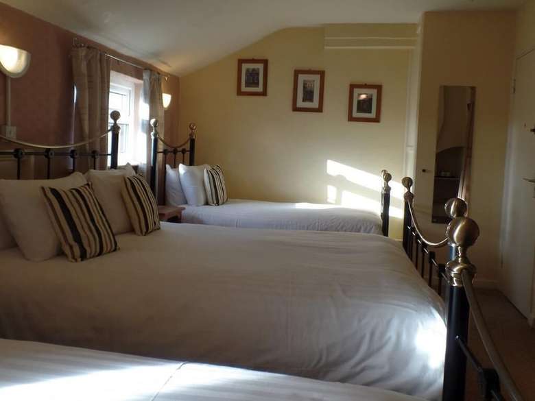 Hostal The Dodington Lodge Hotel