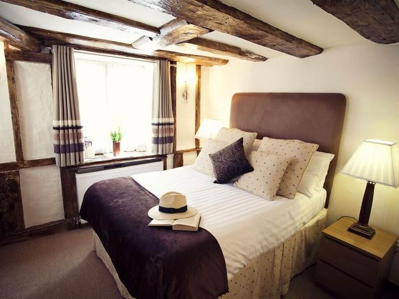 Hotel Bayards Cove Inn