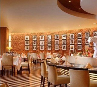 Hotel Portman Plaza