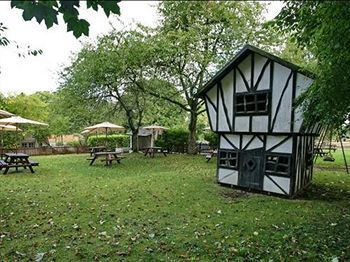 Hostal The Poacher Inn