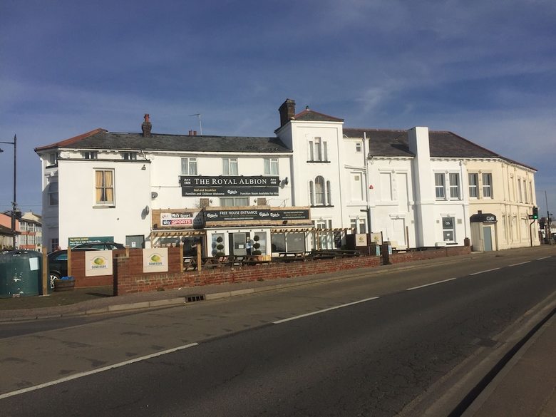 Hostal The Royal Albion