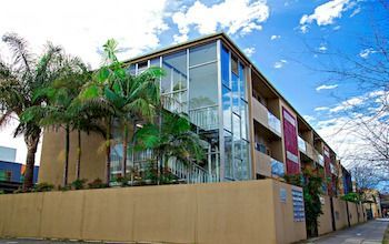 Aparthotel Adelaide Dresscircle Apartment - Ward St