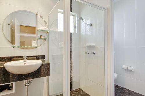 Motel Comfort Inn Parkes International
