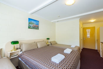 Posada Falls Creek Hotel