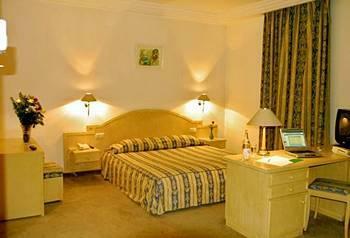 Hotel Yadis Ibn Khaldoun