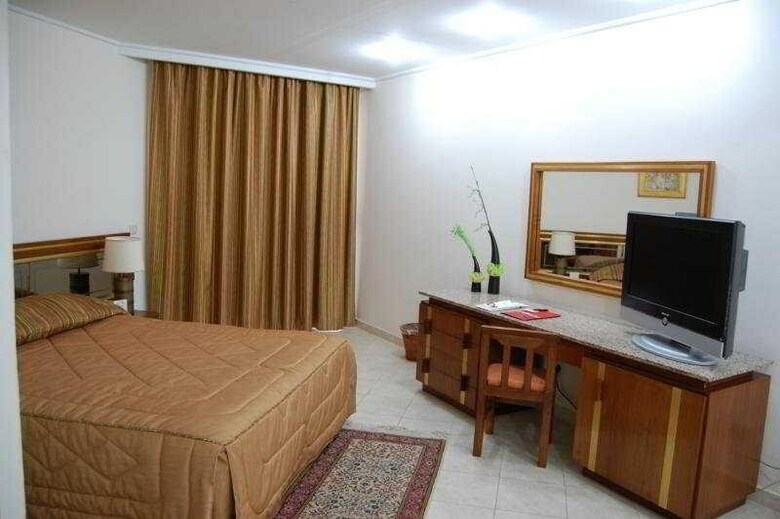 Hotel Diplomat