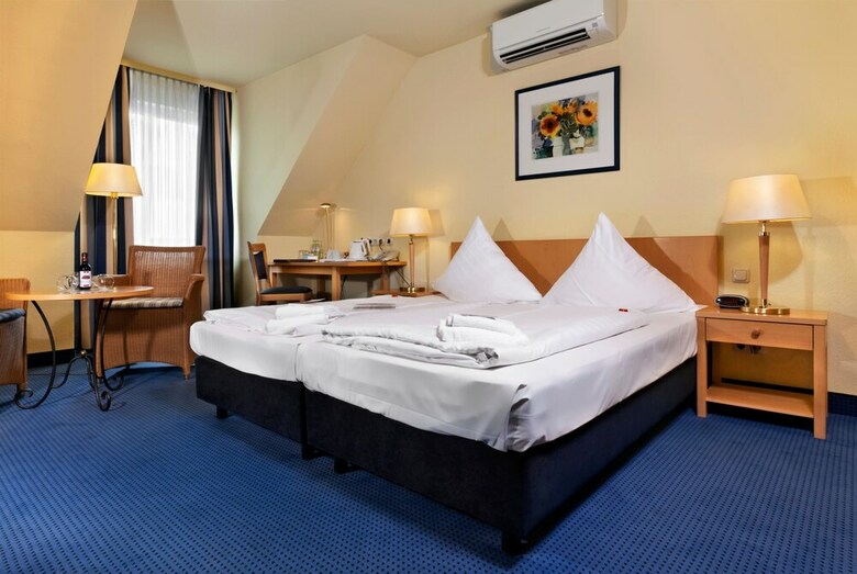 Hotel TRYP By Wyndham Luebeck Aquamarin