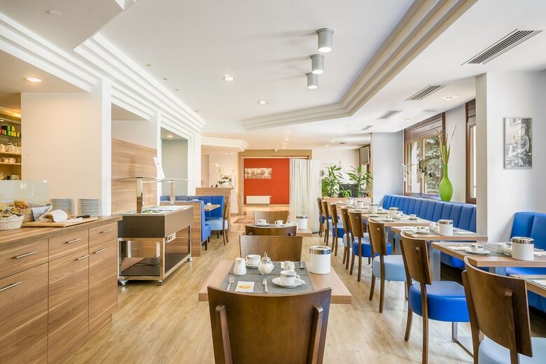 Garner Hotel Stuttgart City Centre By Ihg