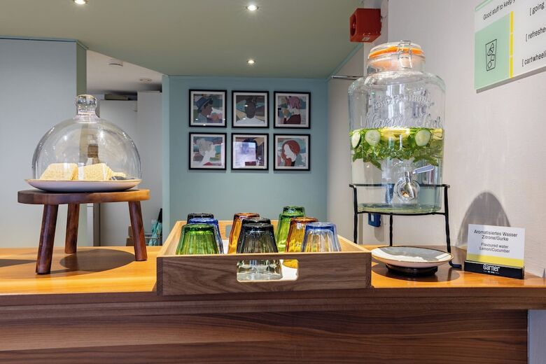 Garner Hotel Stuttgart City Centre By Ihg