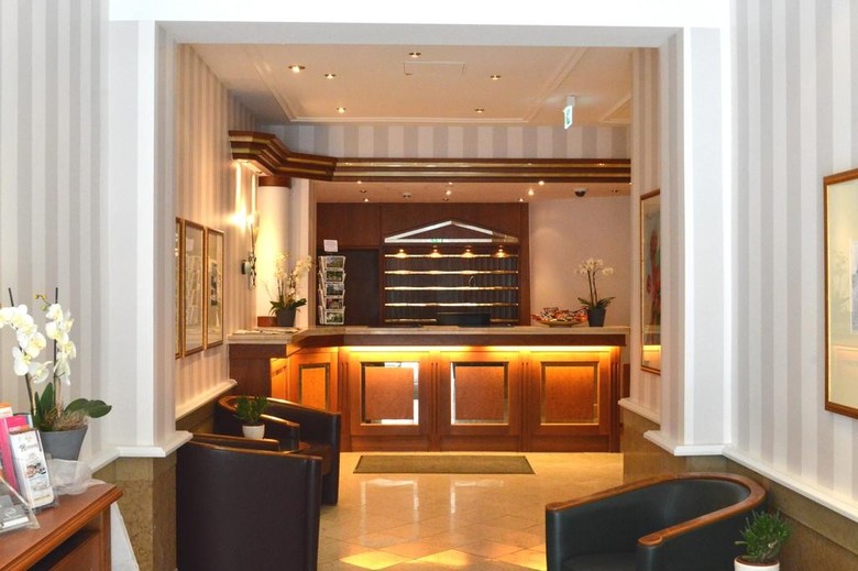 Favored Hotel Hansa