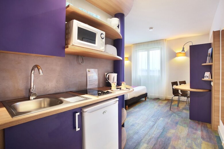 Hotel Suite Home Saran