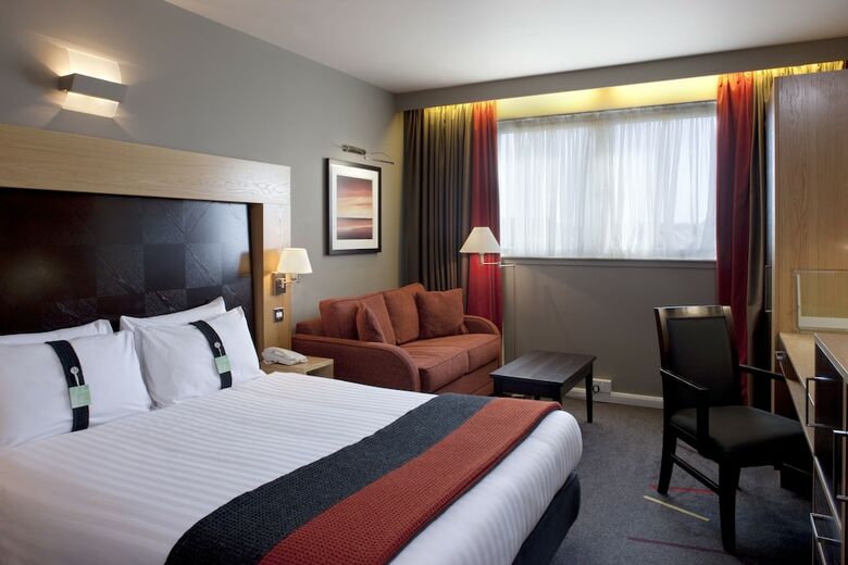 Hotel Holiday Inn West