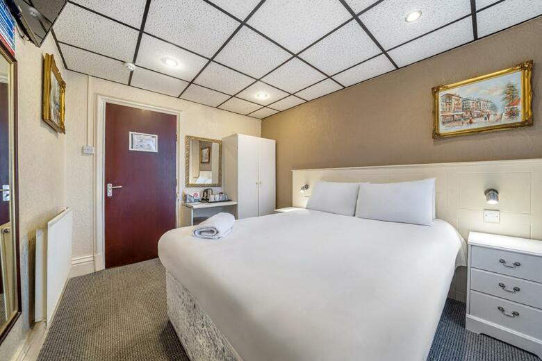 Bedford Hotel