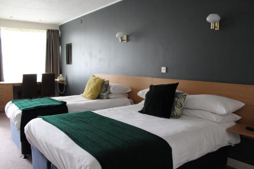 Hotel The Town & Country Lodge
