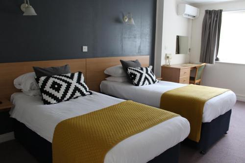 Hotel The Town & Country Lodge